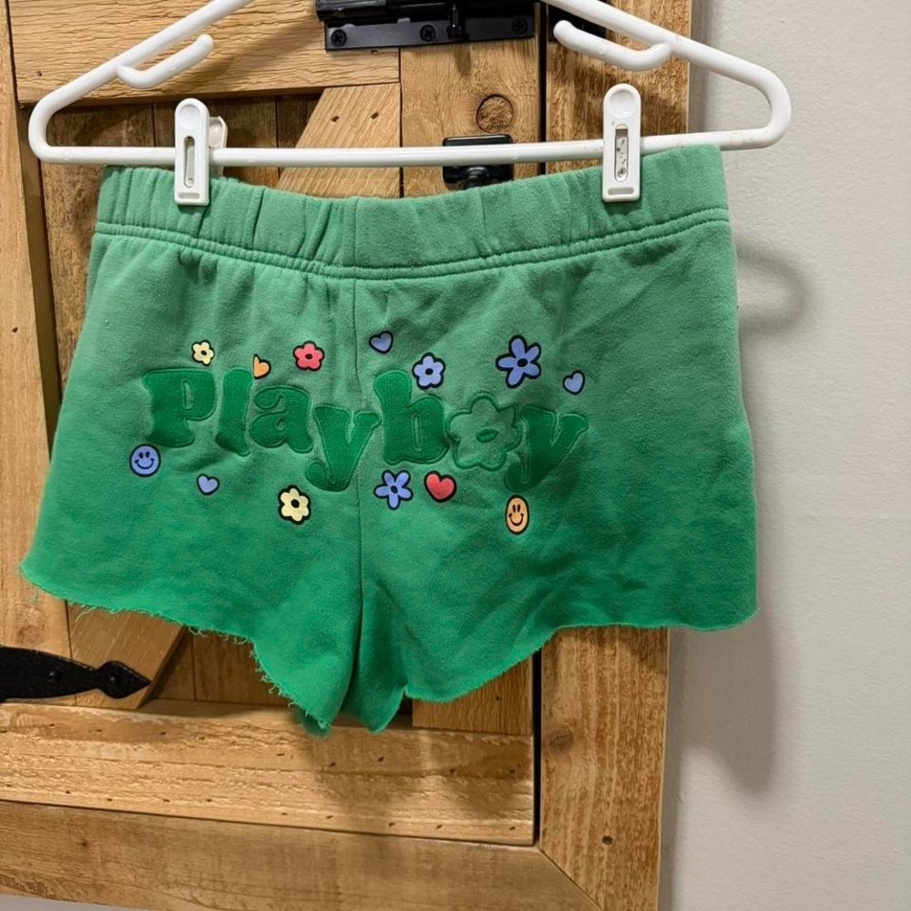 Green playboy by pacsun shorts - Picture 4 of 4